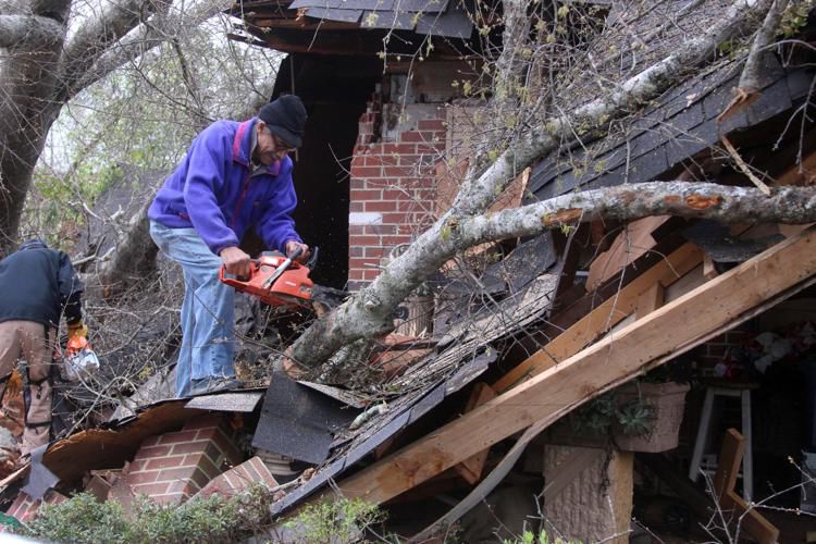 Tornado clean-up begins